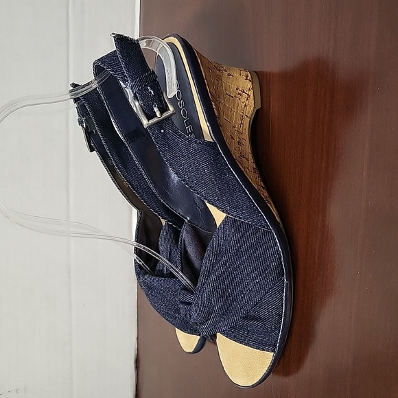 Aerosoles Zenthusiasm Womens Size 6.5 Slingback - Picture 12 of 12